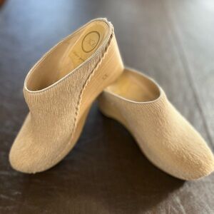 No. 6 New School Clog on 3” wooden Wedge (size 41) in Tan Horsehair $310 MSRP